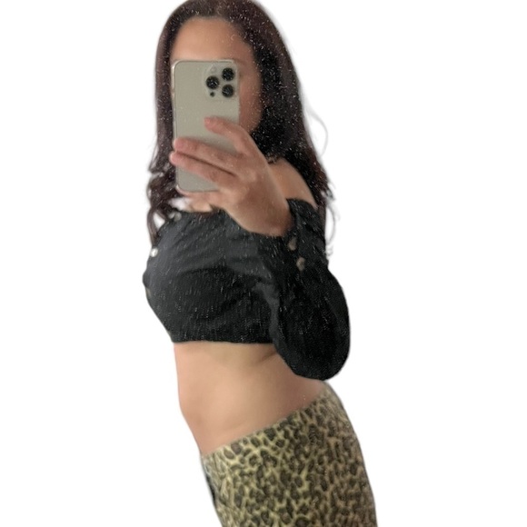 EMORY Park Black Cropped Four Point Long Sleeve Top - Picture 4 of 11